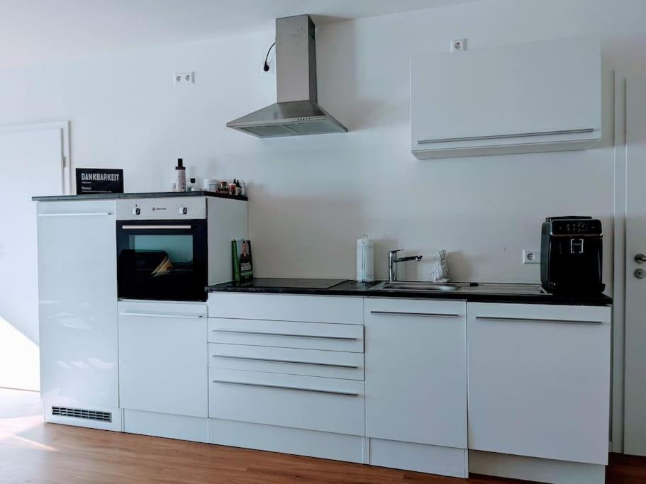 neue sonnige und zentrale Wohnung in Mering - Housity