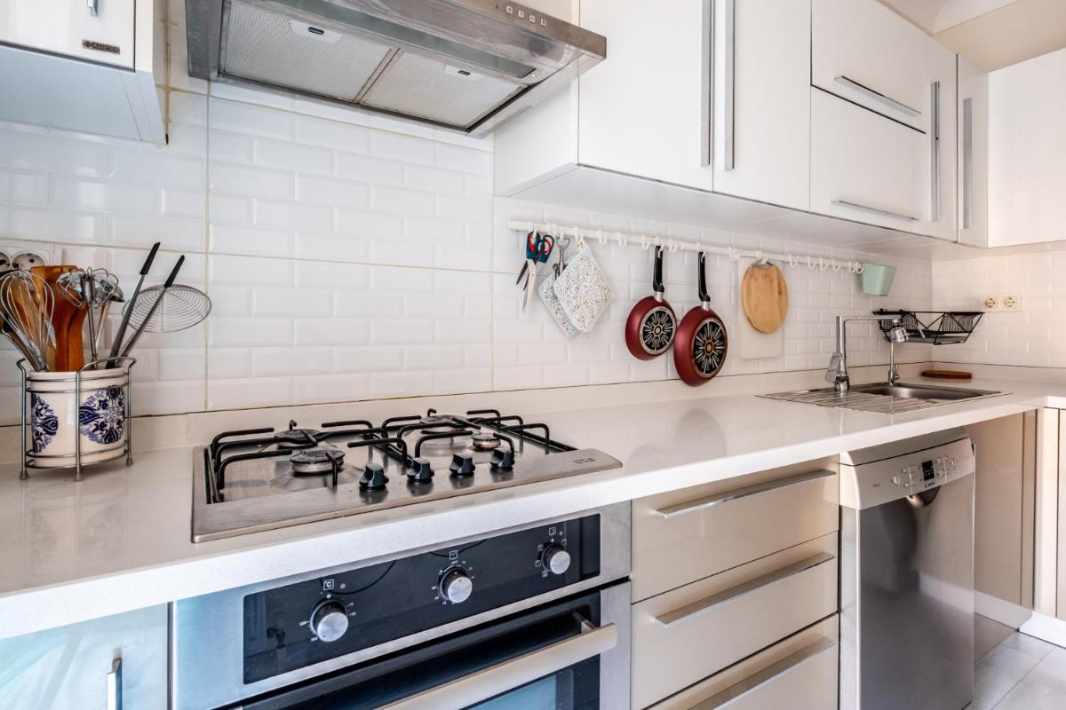 Cozy Apartment in Bostanci Kadikoy - Housity