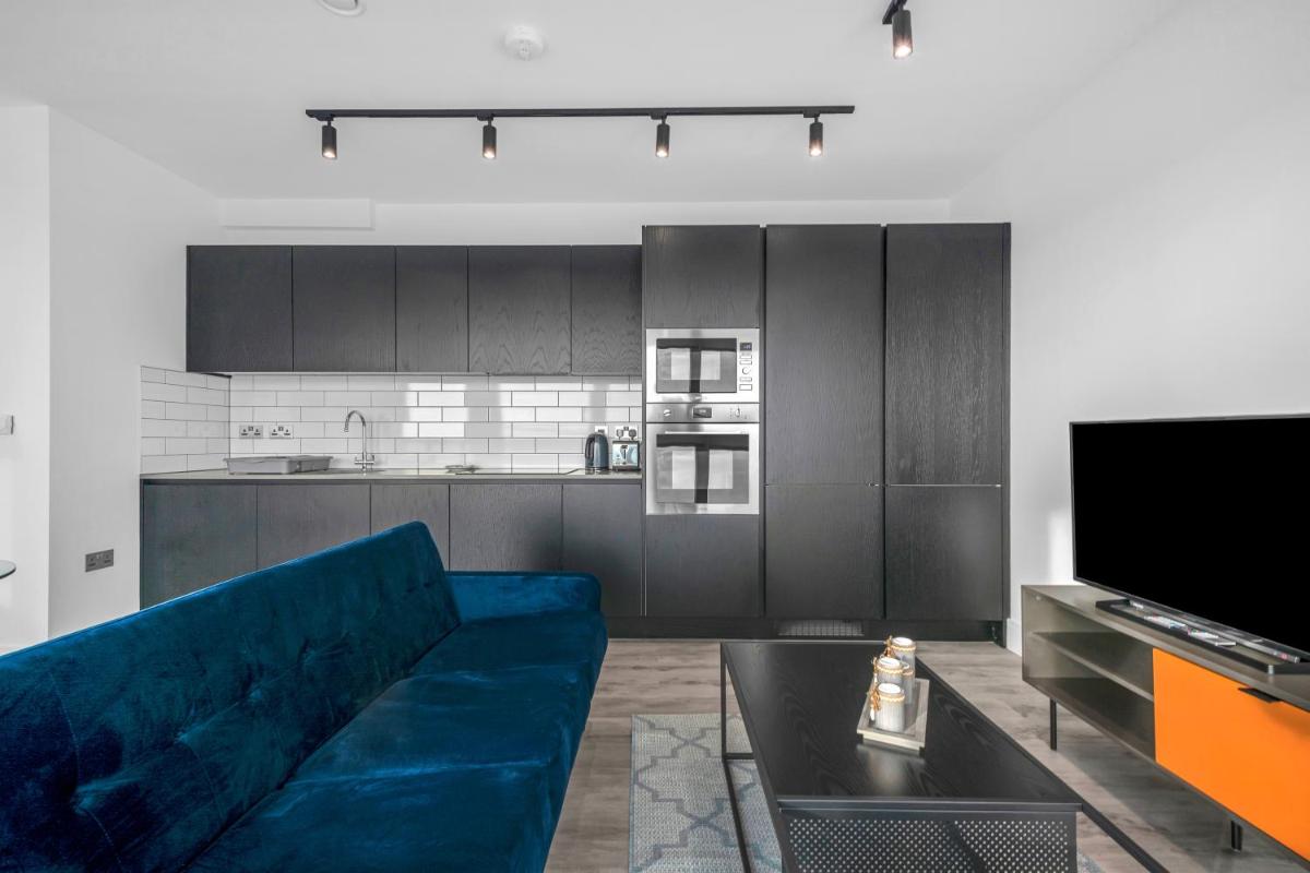 Stunning One & Two Bedrooms in North Acton, West London - Housity