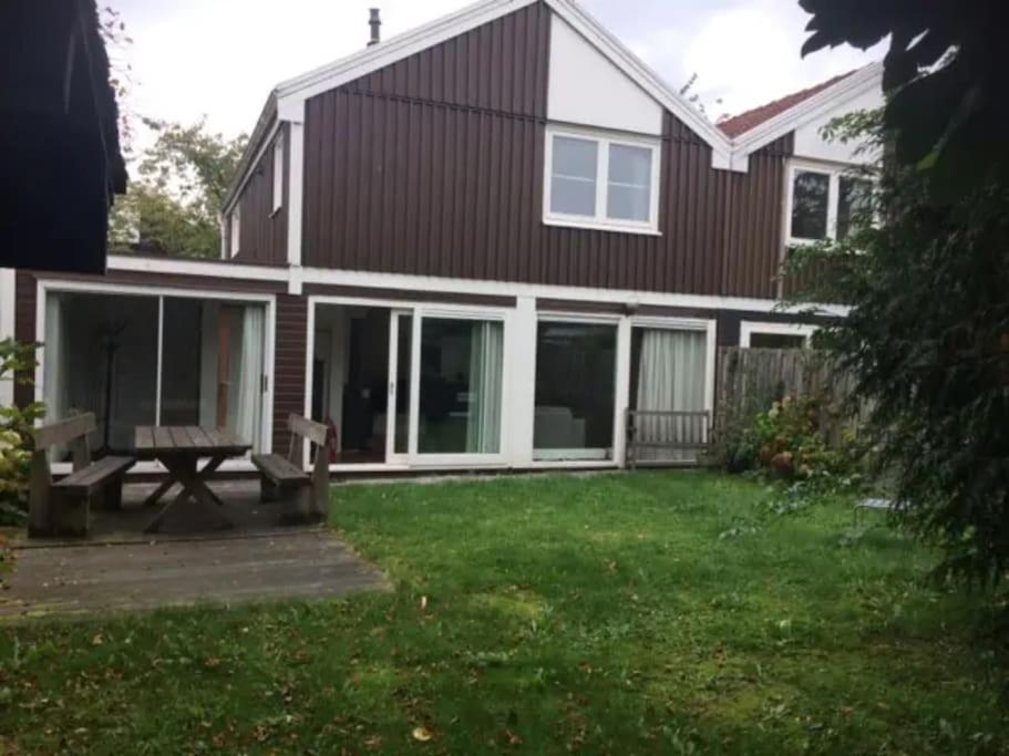 Lovely family house nearby Amsterdam and Schiphol - Housity