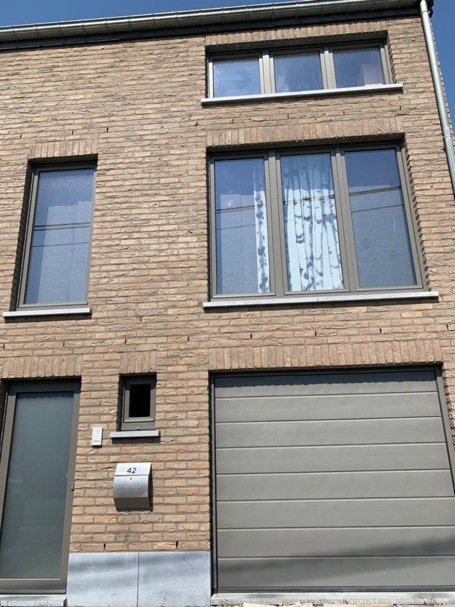 Fully furnished house, wifi, garage - Housity