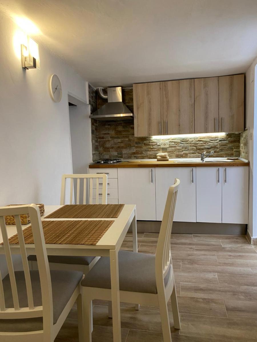 Suitetrails - Casas La Aldea Suites Plaza