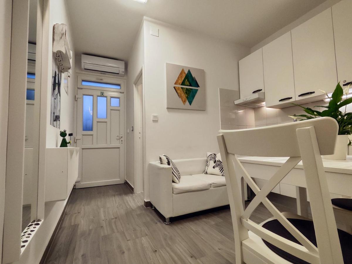 Sea & Sun apartments Tučepi - Housity