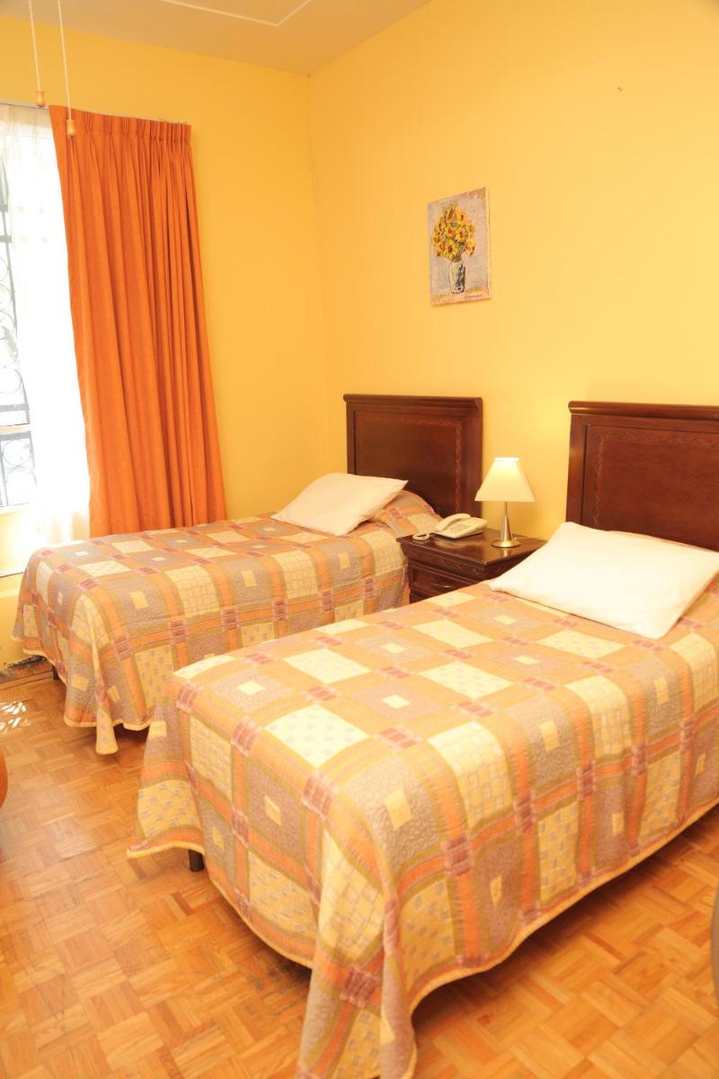 Hotel Casa Gonzalez - Housity