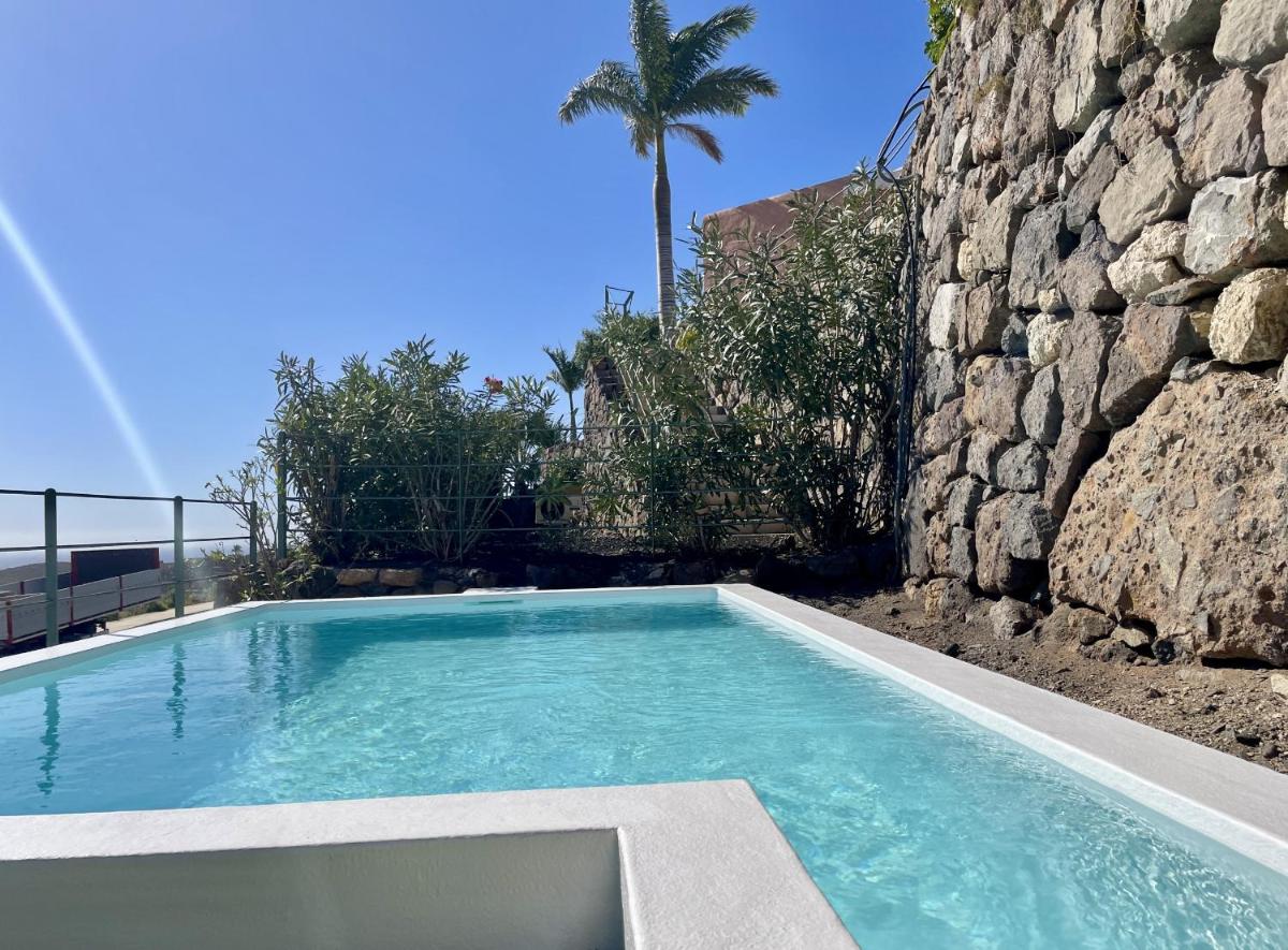 Suitetrails - HomeForGuest Villa 1 in Salobre Golf with private pool and great views