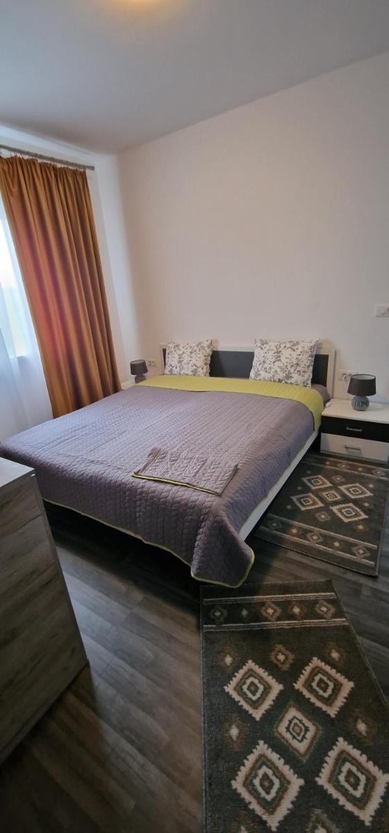 APARTAMENT 2 CAMERE langa Aeroport - Housity