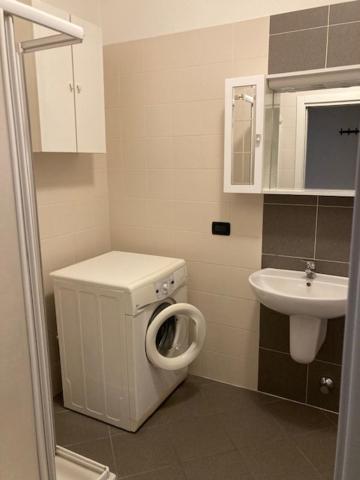 ADIGE MUSE HOME - Hizvo