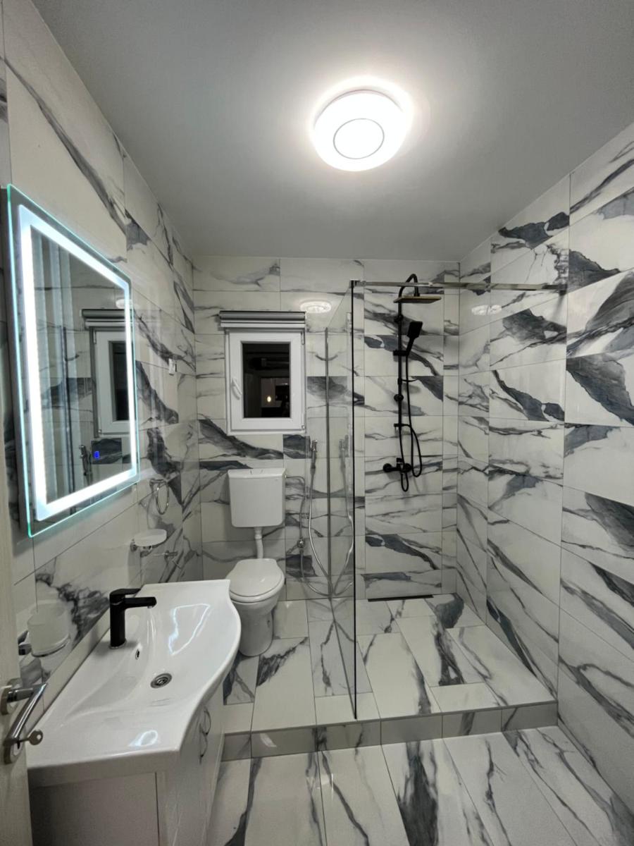 Cezar Apartments - Housity