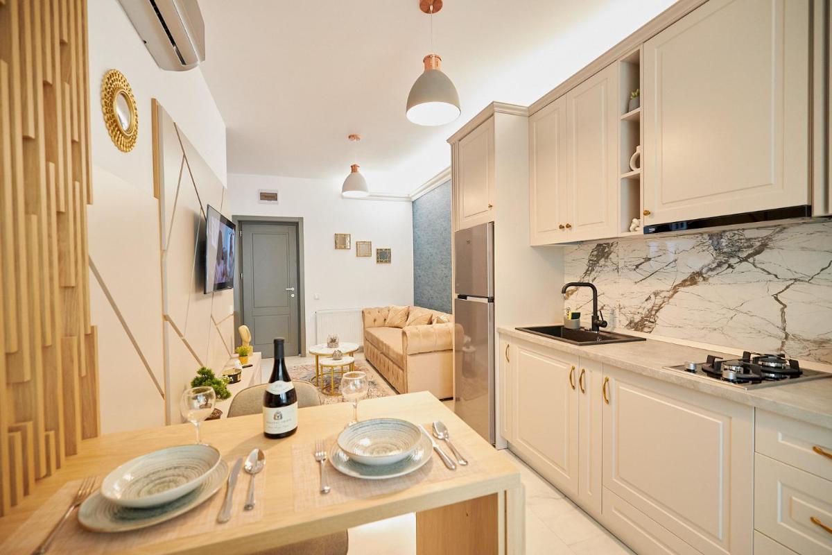 UpTown Apartments - Housity