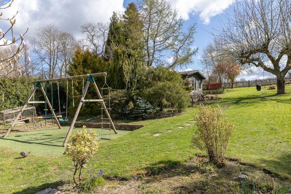Beautiful Cottage in South Downs National Park - Housity