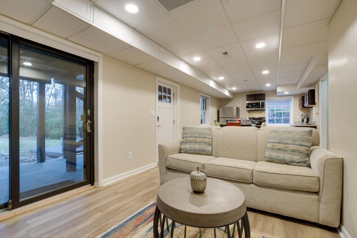Modern Raleigh Retreat with Backyard and Fire Pit! - Housity