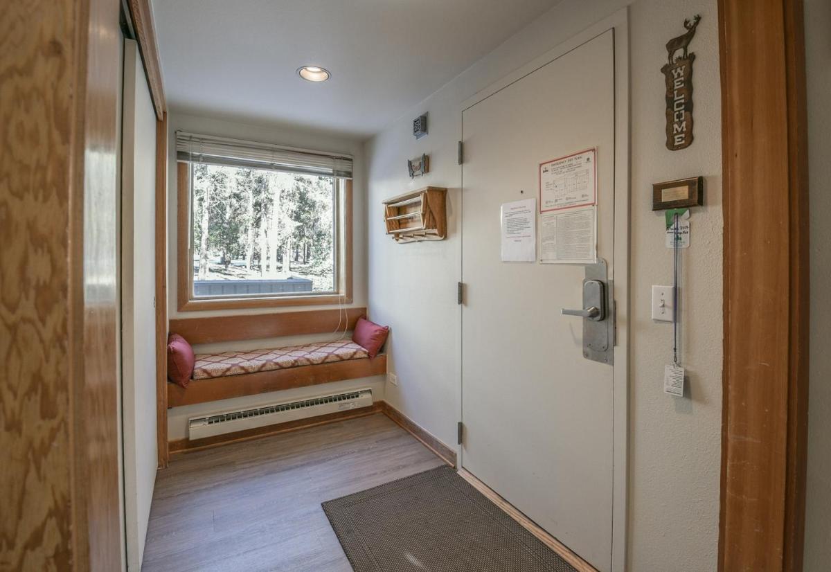 Spacious Mountain Condo in Beautiful Keystone condo - Housity