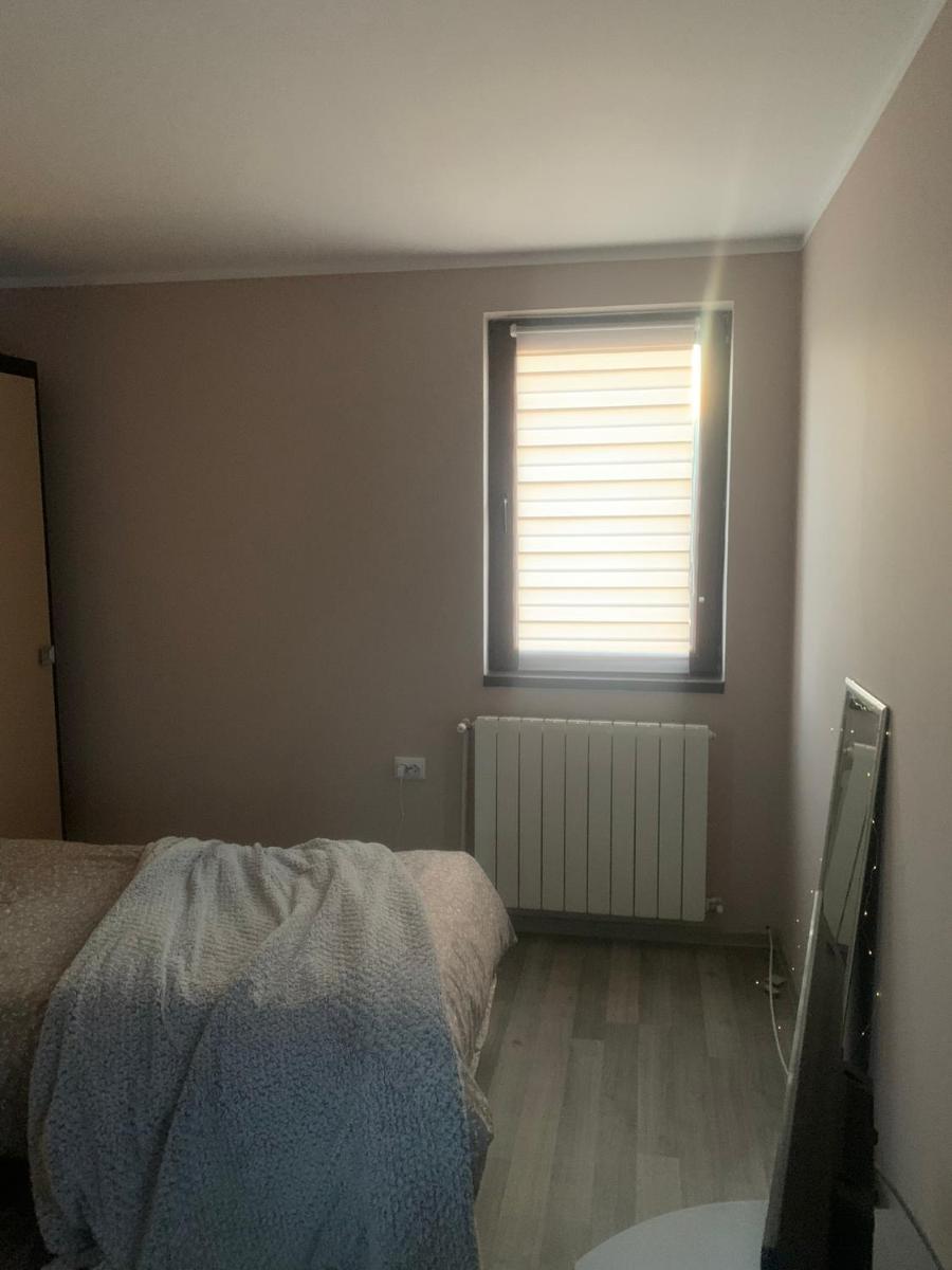 Private room with balcony-NETFLIX - Housity