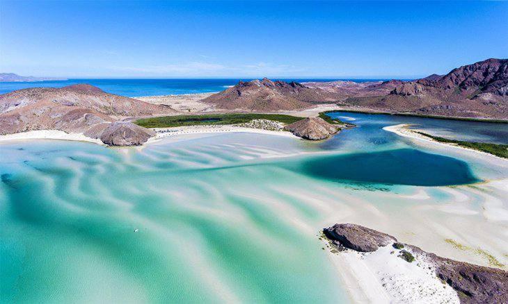 Unique Villa Infinity Pool & Espiritu Santo Island View - Housity