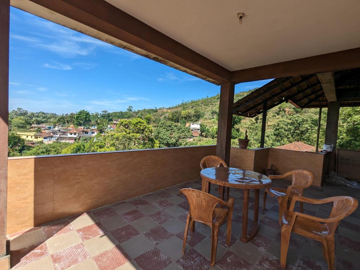 Daisey Dee Homestay - Housity