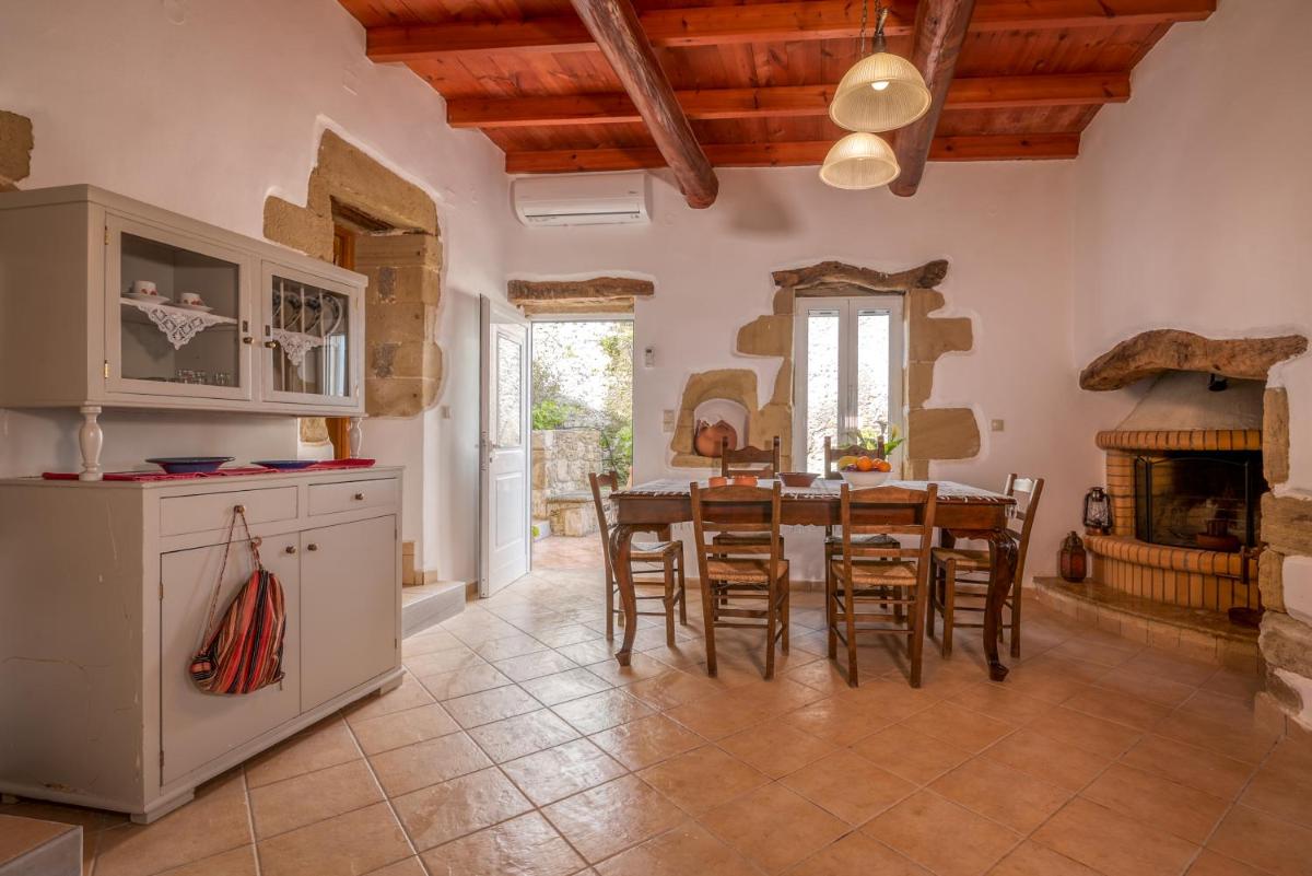 Traditional cottage near Kissamos and Falassarna 2 feel like home properties - Housity