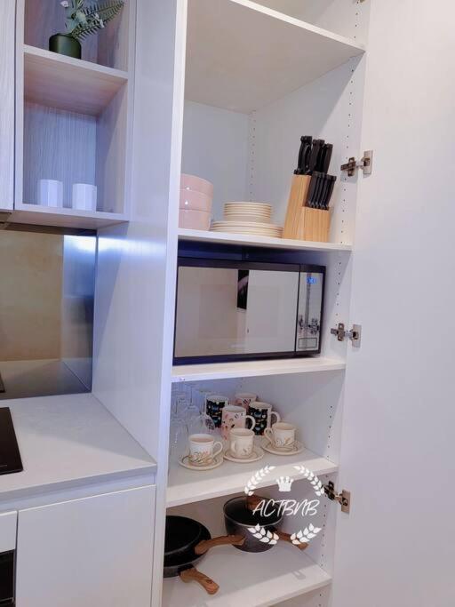 Suitetrails - City View Lovely 1BD Apartment @ CBD