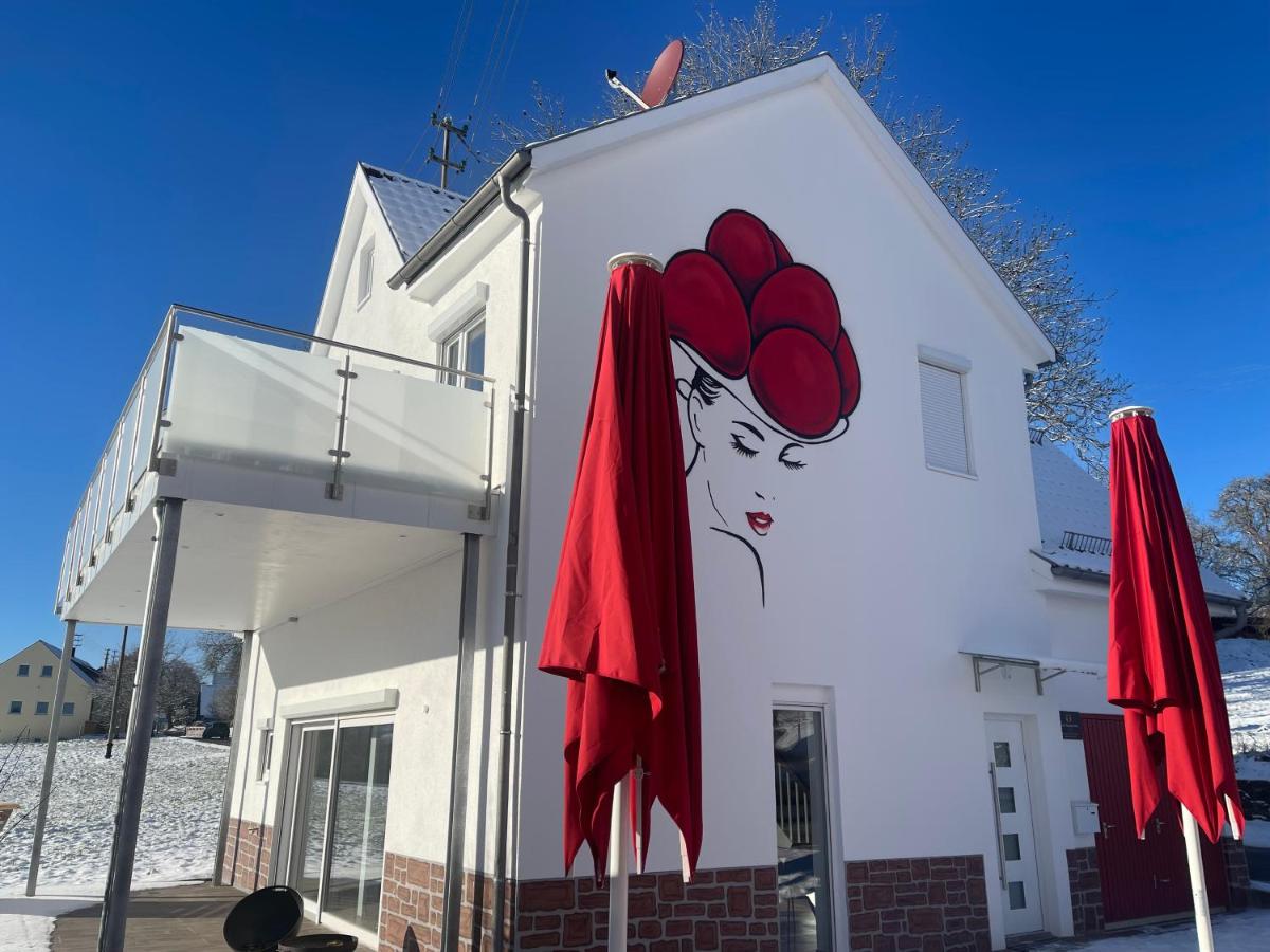 WineArtB&B - Housity
