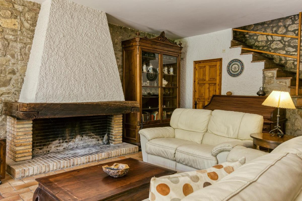 Salvanereta - Housity