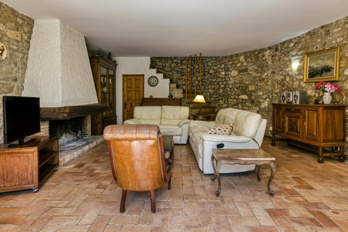 Salvanereta - Housity