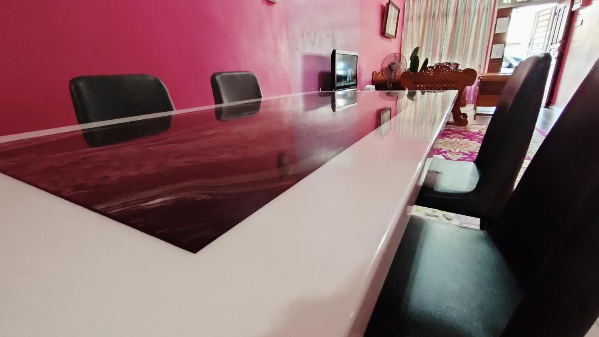 Zulaikha's Homestay Ulu Tiram Johor Bahru - Housity