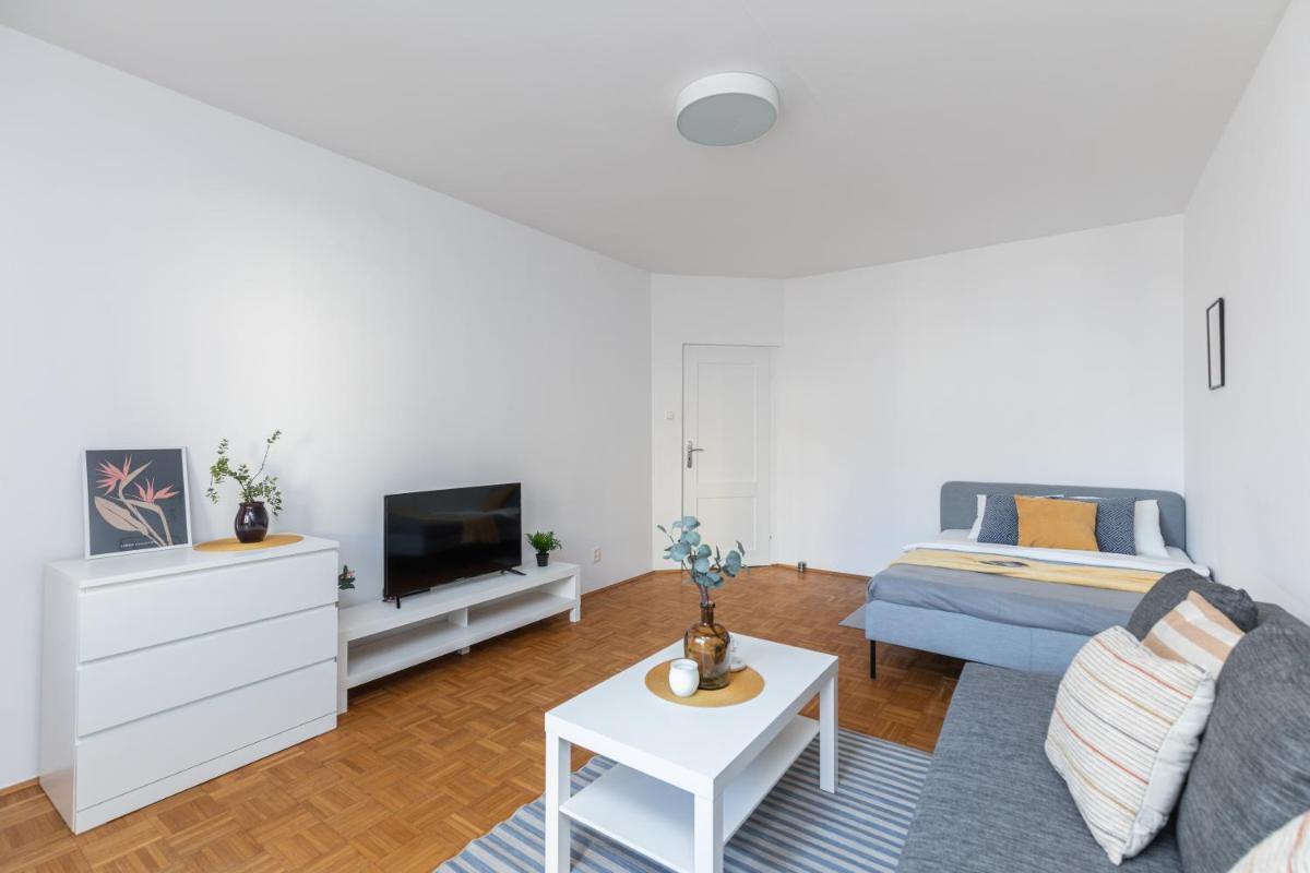 SuperApart Polnej Róży 1 - Housity