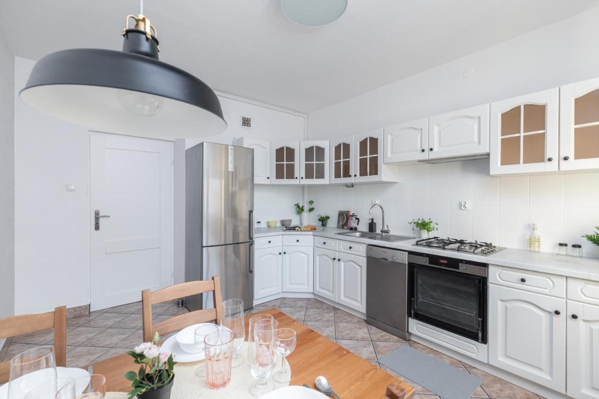 SuperApart Polnej Róży 1 - Housity
