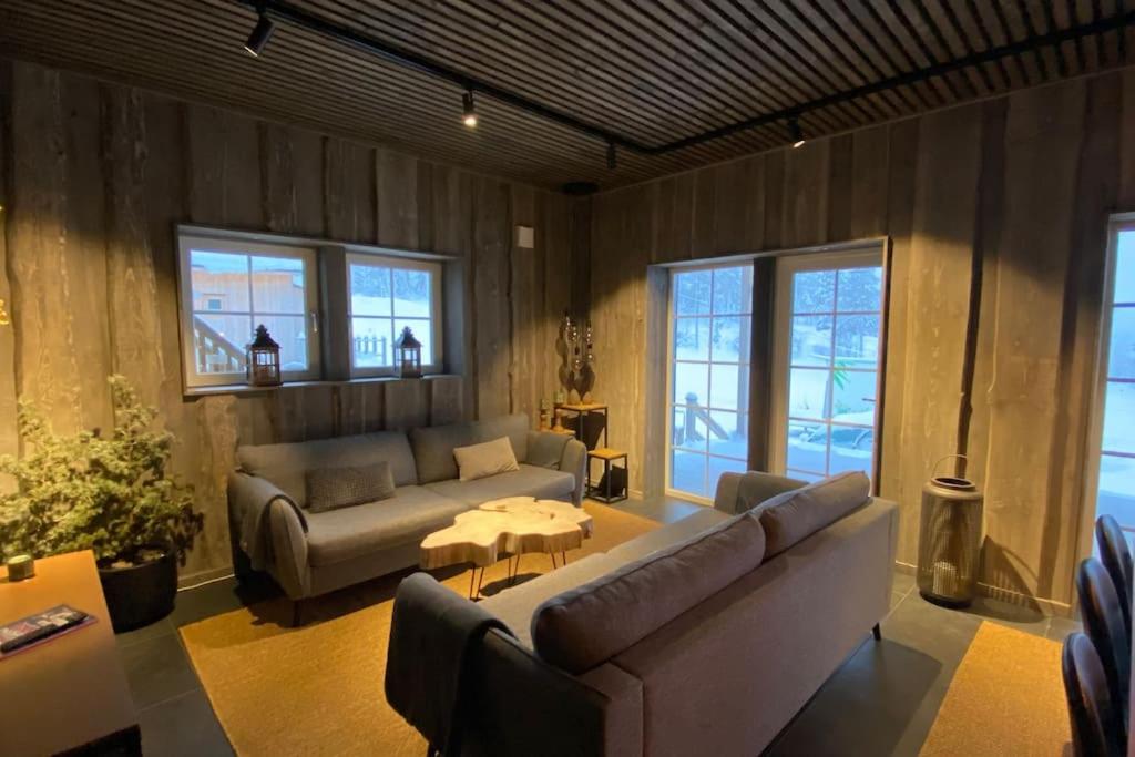 Modern Stuga med Ski Lodge känsla - Housity