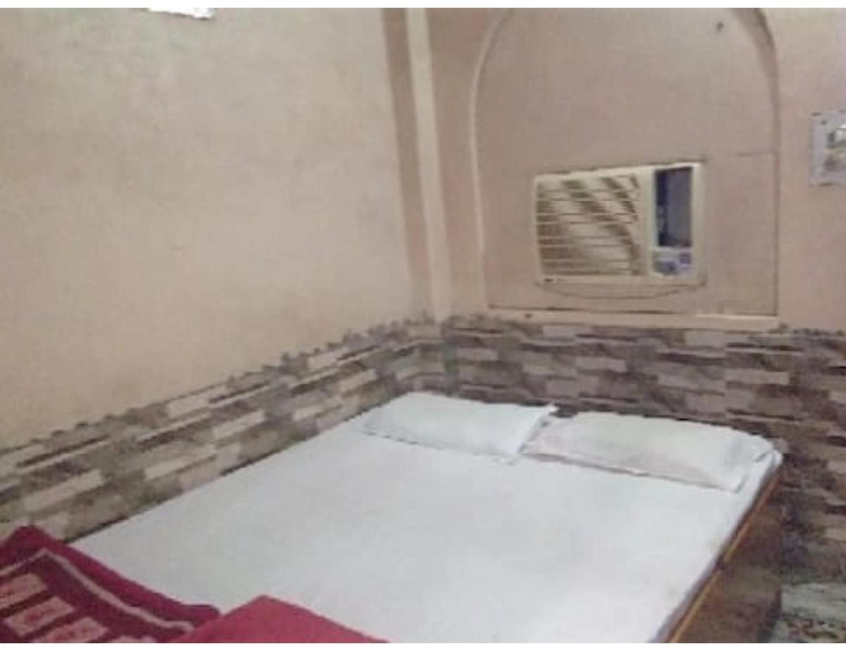 Hotel Shagun palace, Varanasi - Housity