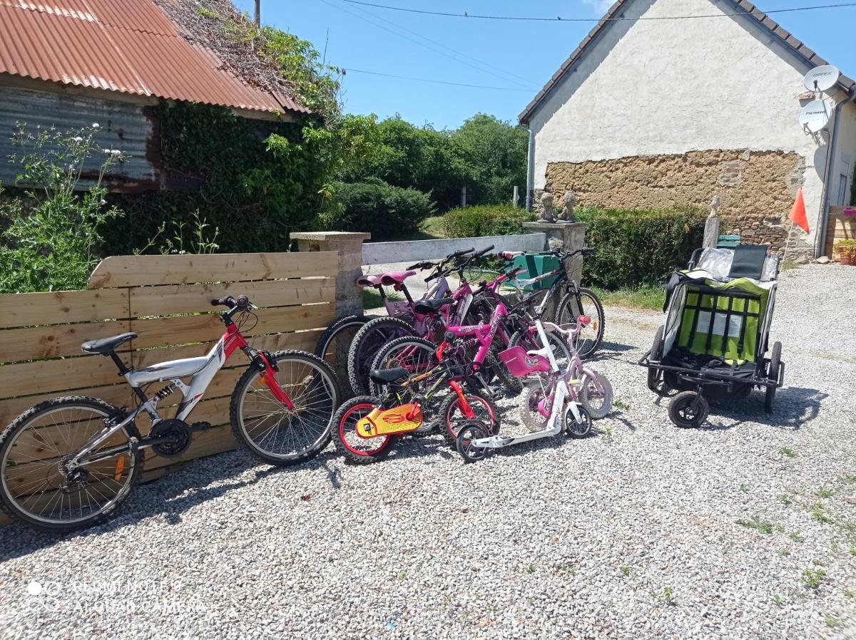 Le Fry Holiday Gite - Housity
