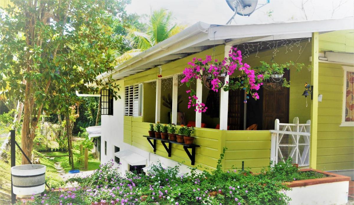 Suitetrails - Leatherback Lodge Eco B&B