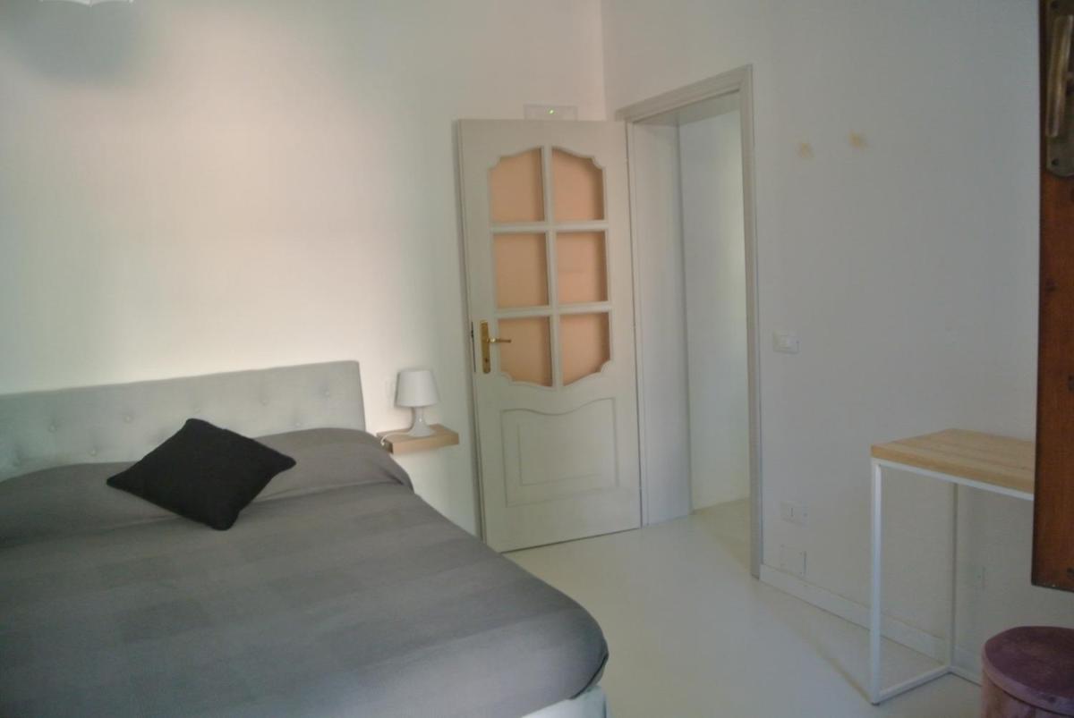 QuarantaVasi - Housity