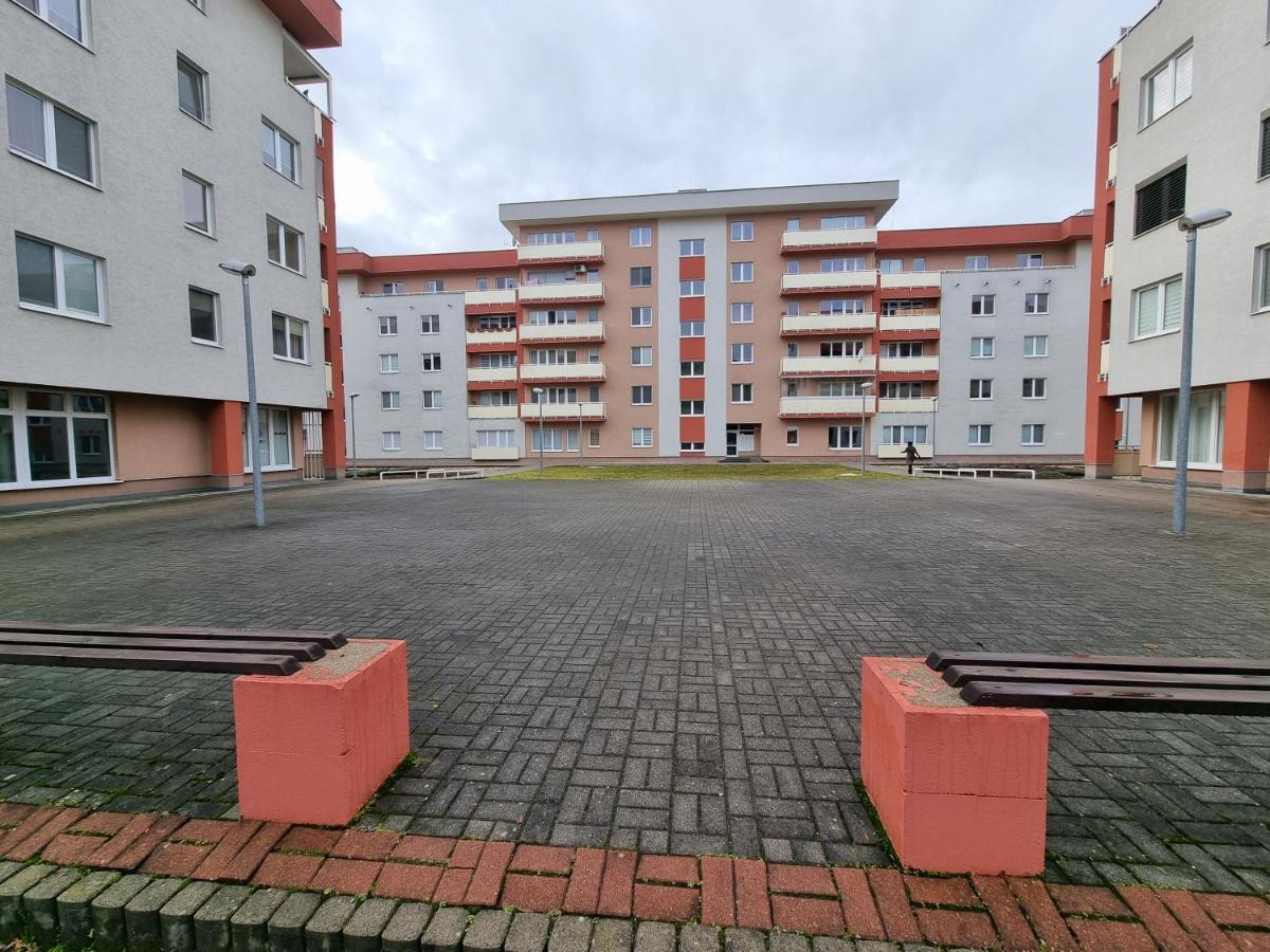 Apartment Banska - City Centre & Private Parking - Housity