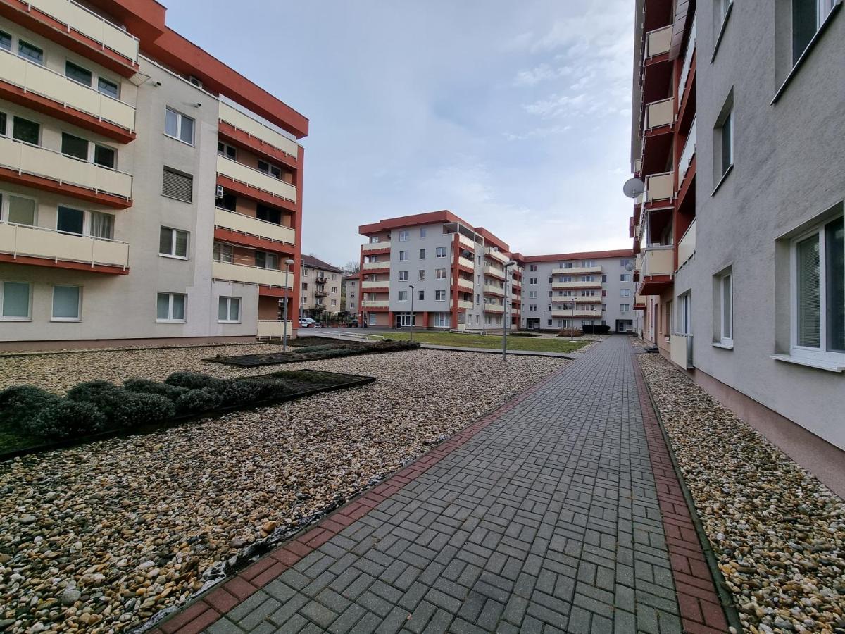 Apartment Banska - City Centre & Private Parking - Housity