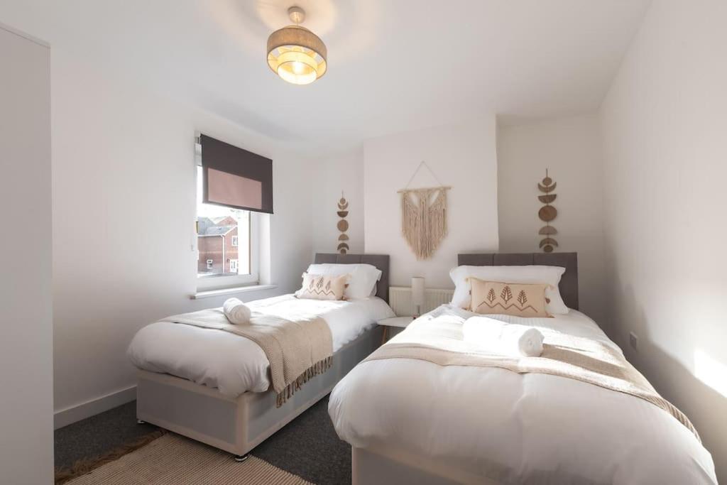 Beautiful 4 bedroom house - Housity