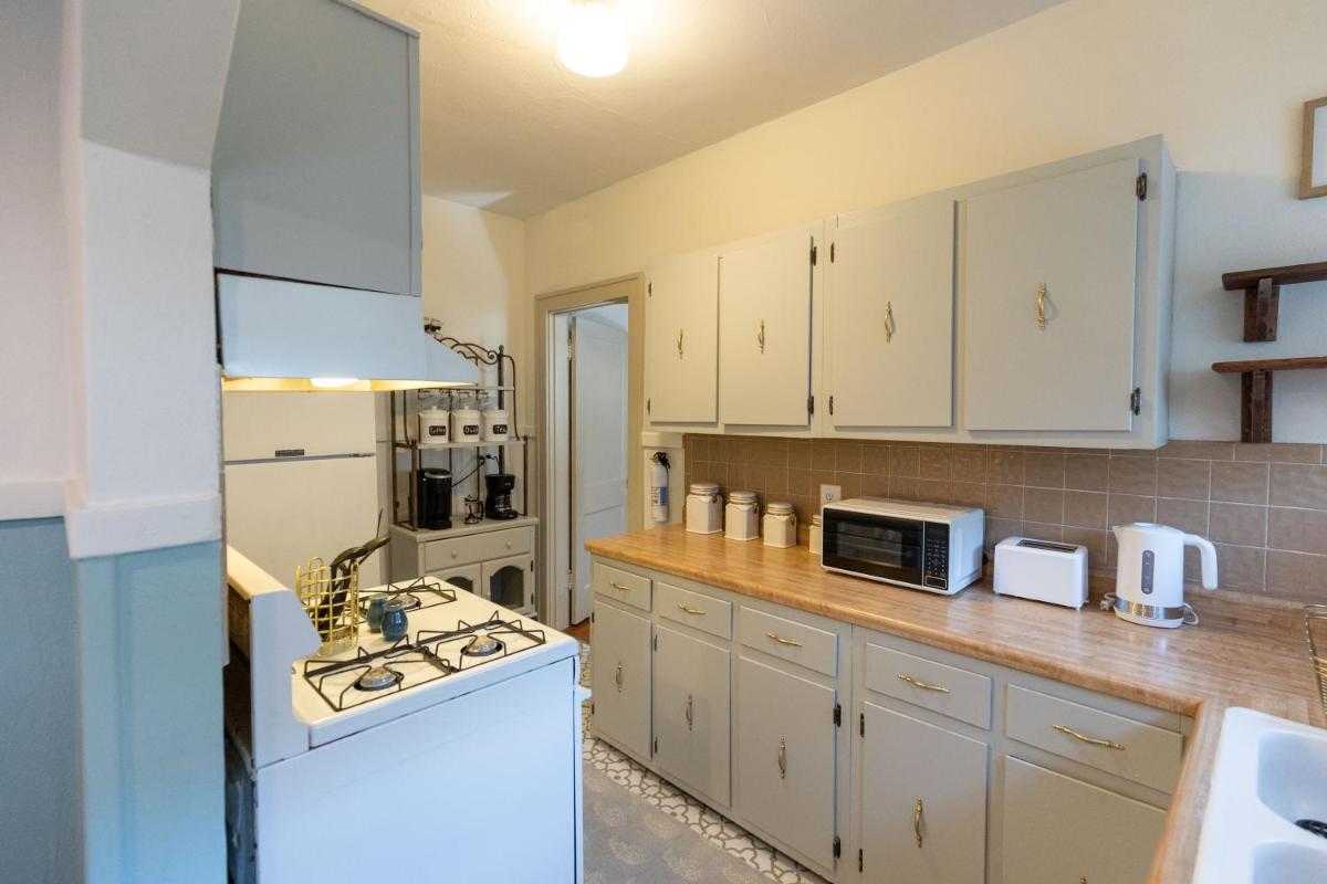 Historic Revival Midtown Memphis Duplex 64 Yes Pets Fast Wifi Free Parking - Housity