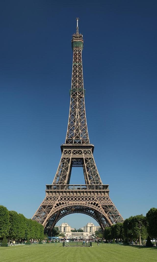 Disney à Paris Appartement Avec Parkings Gratuits et sécurisés, au Pied des Transports - Housity