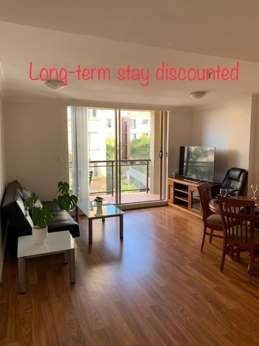 Hurstville Sydney Apartment Cosy centrally entire 2BR APT near city & airport - Housity