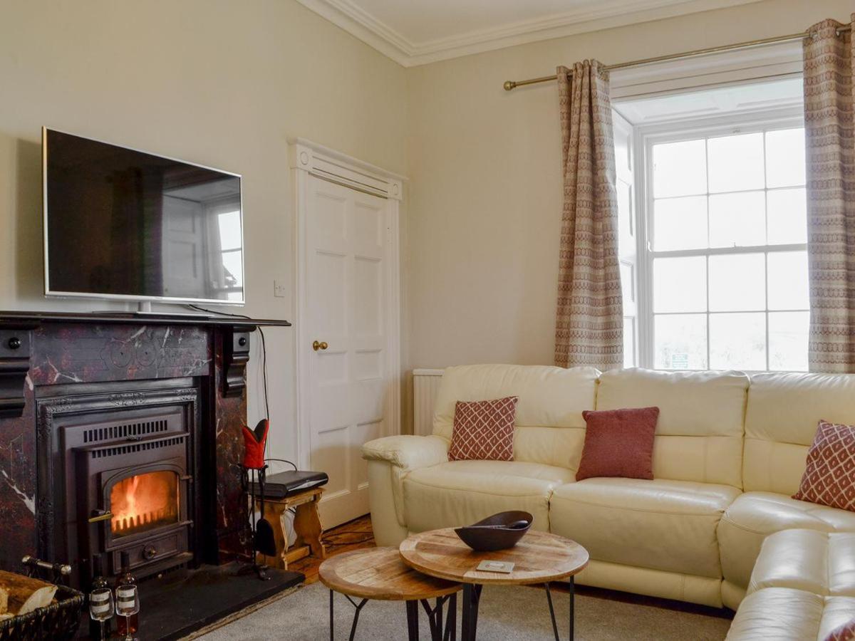 Llansantffraed House - Housity