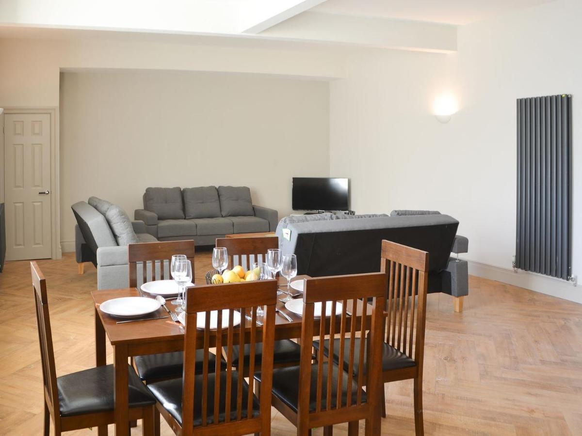 Sea View Apartment - Housity