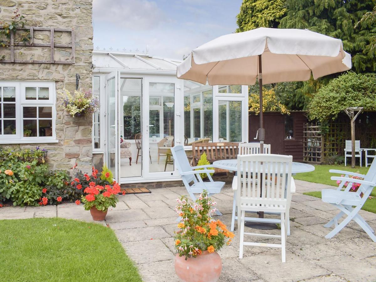 Bower Cottage - Housity