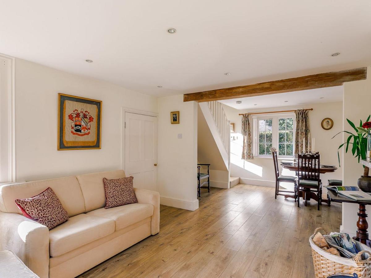 Gardeners Cottage - UK35774 - Housity