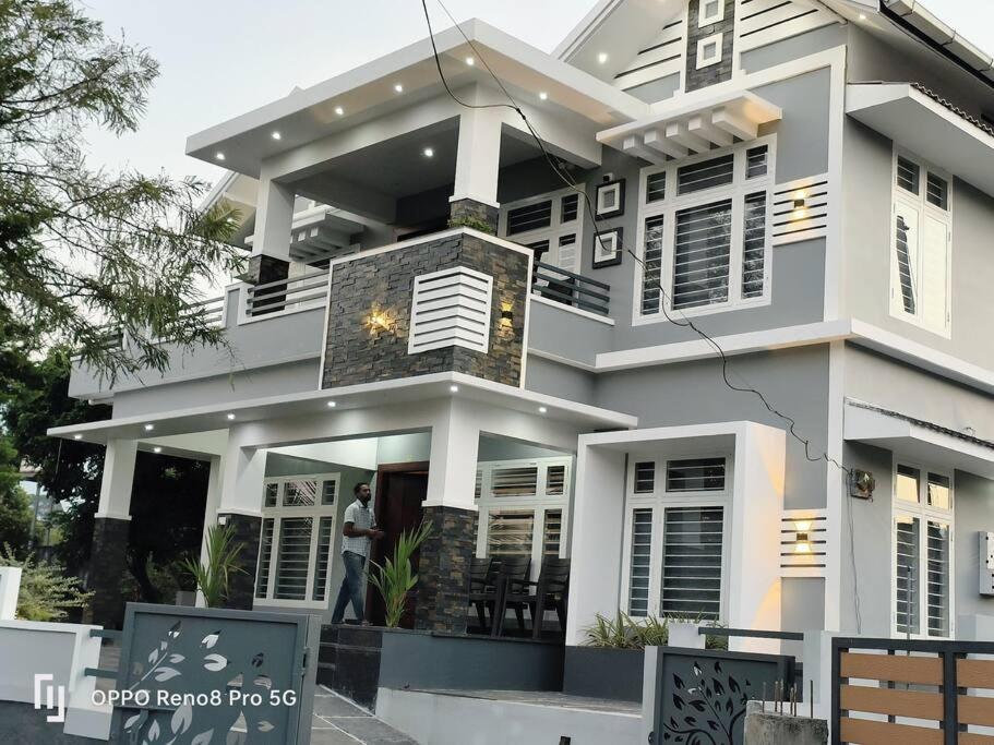 Peppercorn Cottage, Vythiri. - Housity