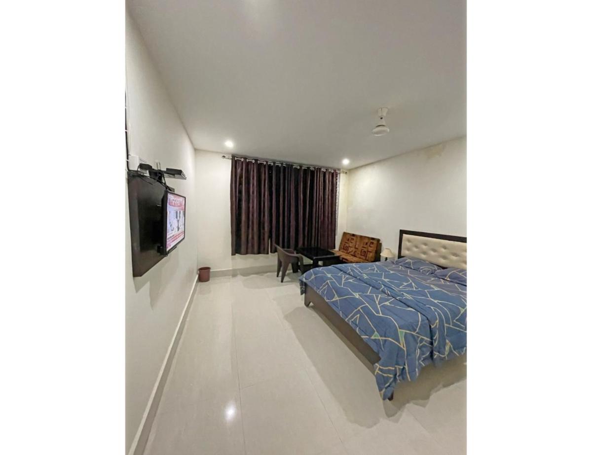 Hotel The Bay Inn, Konark - Housity