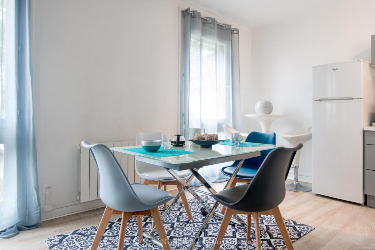 Grand studio chaleureux à Port Neuf - Housity