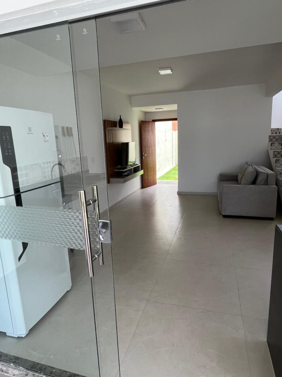 Casa inteira em C Vermelha - Housity