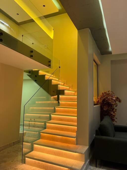 The Palms Resort (3) - Housity