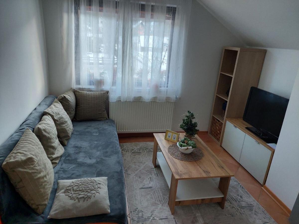 Apartma Anastasija - Housity