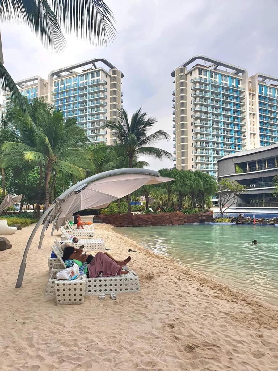 Azure Urban Resort Residences Staycation By RobbyP - Housity