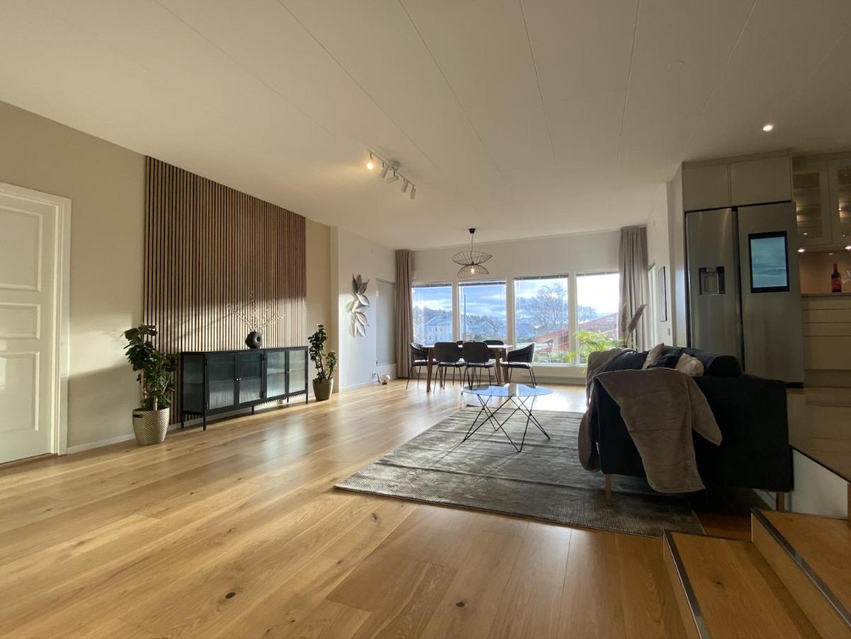 Luxurious villa with free parking - Housity